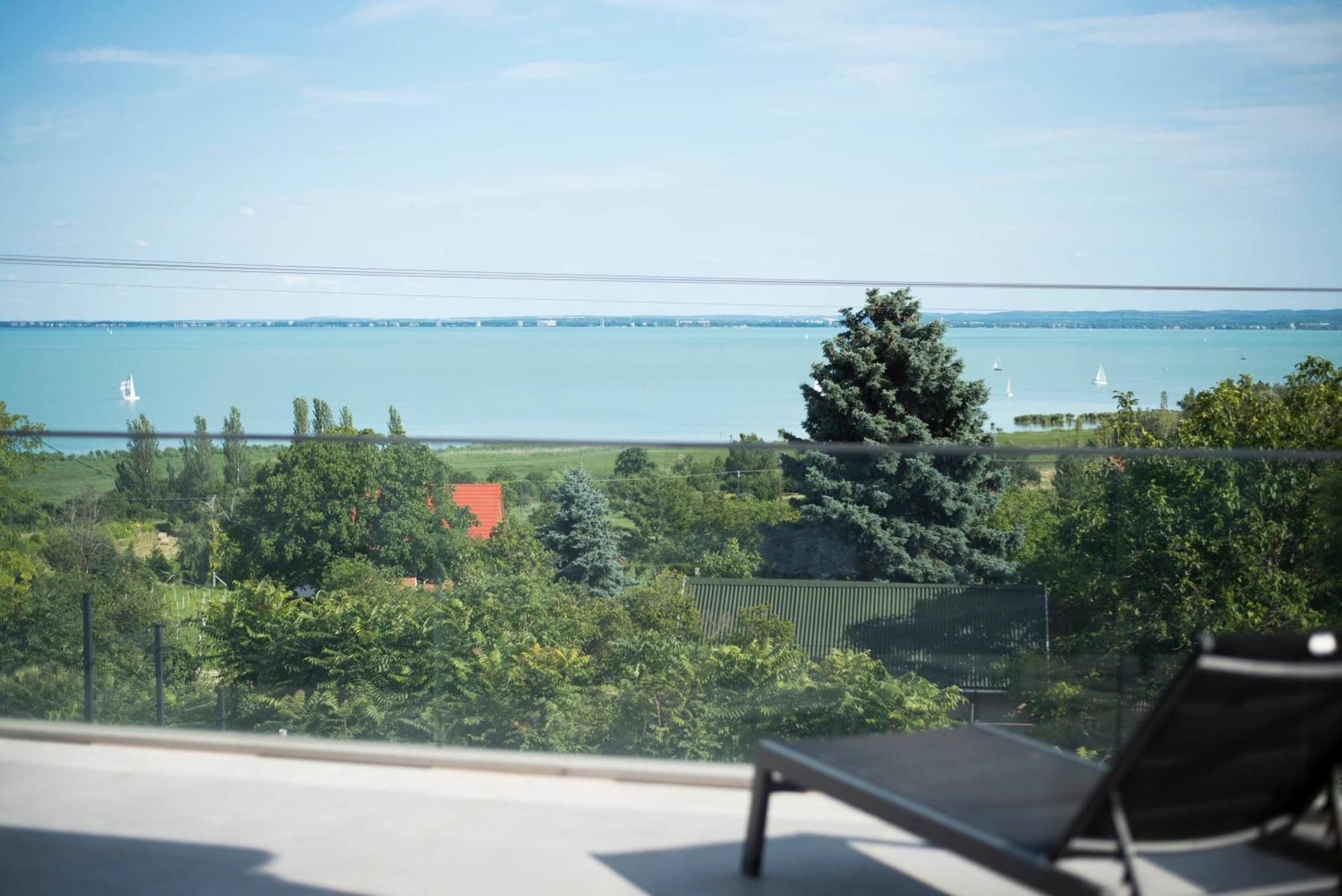 Horizont Apartman Alsoors Bagian luar foto