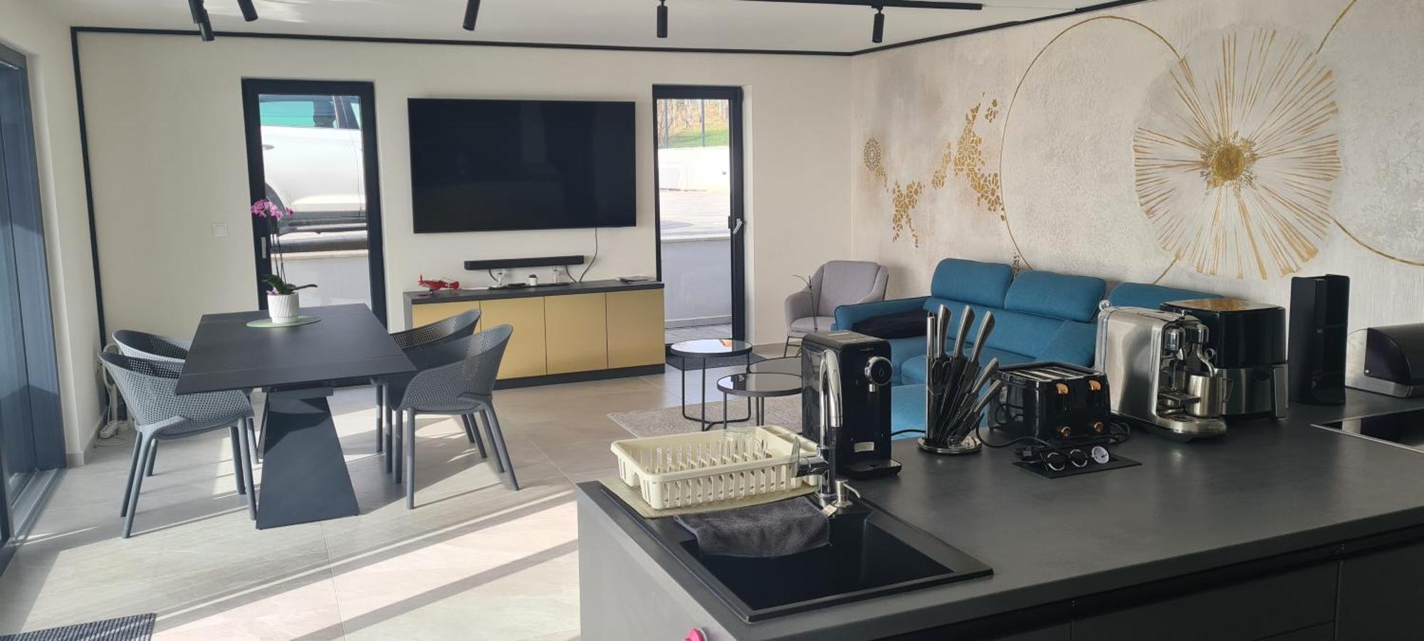 Horizont Apartman Alsoors Bagian luar foto