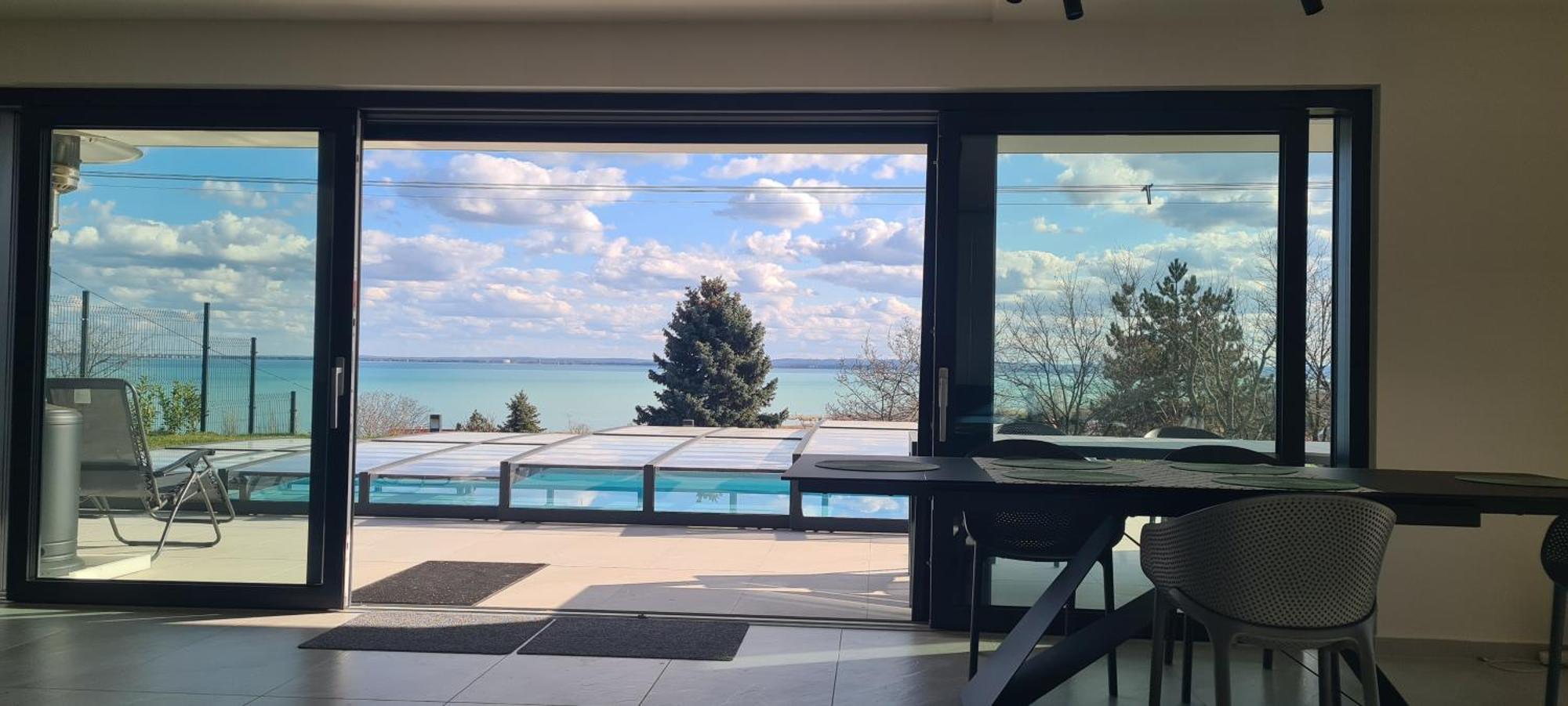 Horizont Apartman Alsoors Bagian luar foto